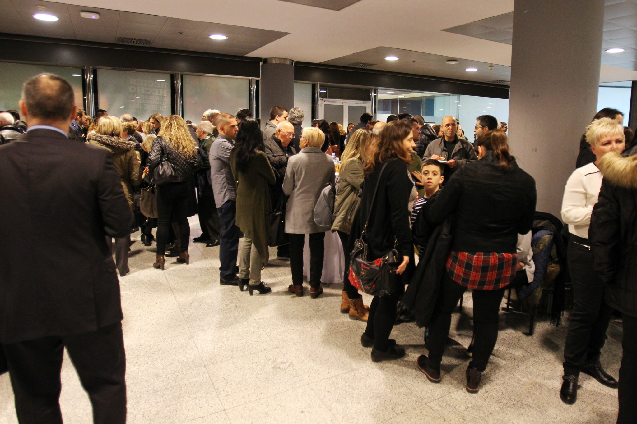 Acto en el aeropuerto del Prat. 23 de marzo de 2016